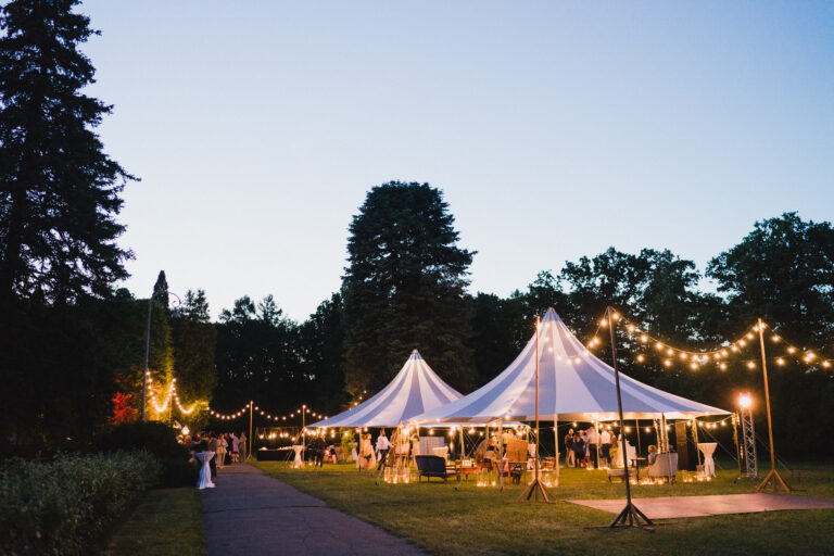 Coziness and style. Modern event design