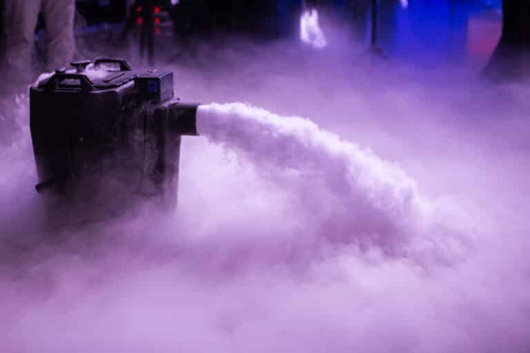 Dry ice low fog machine with hands on for wedding first dance in restaurants